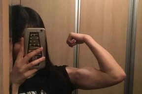 国产情侣做爱自拍,自拍摄影下的浪漫时光